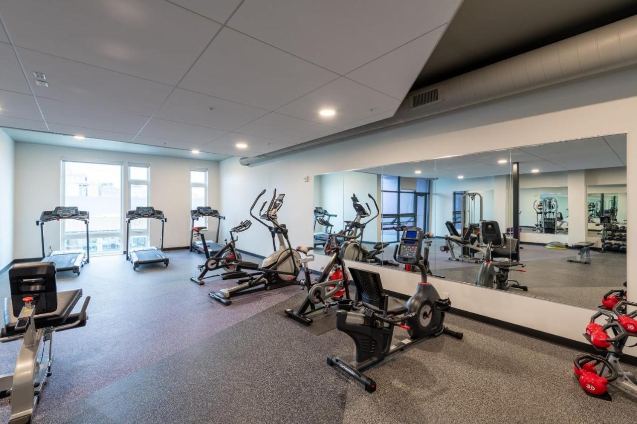 Flexhome Skywalk To Fiserv 1Br Apt U5 Мілвокі Екстер'єр фото