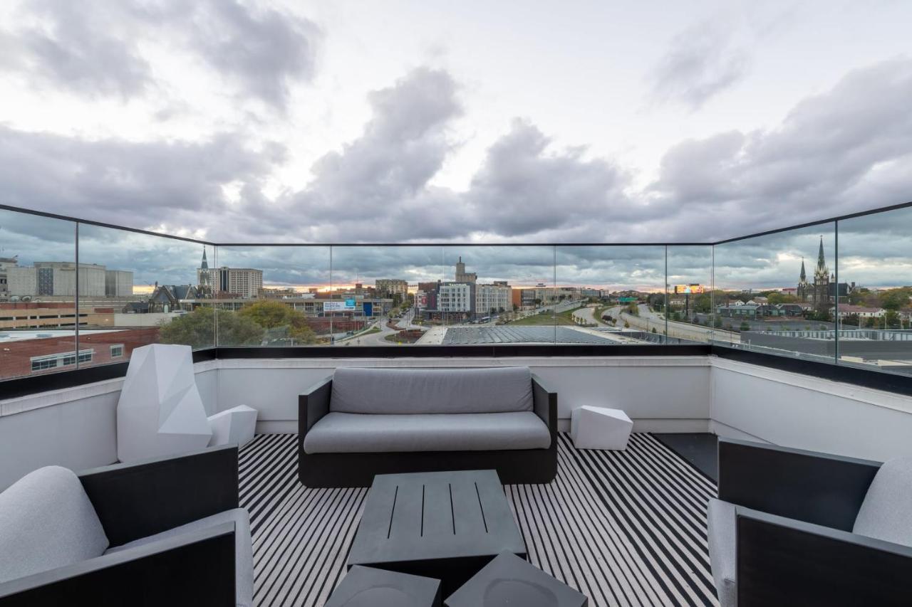 Flexhome Skywalk To Fiserv 1Br Apt U5 Мілвокі Екстер'єр фото