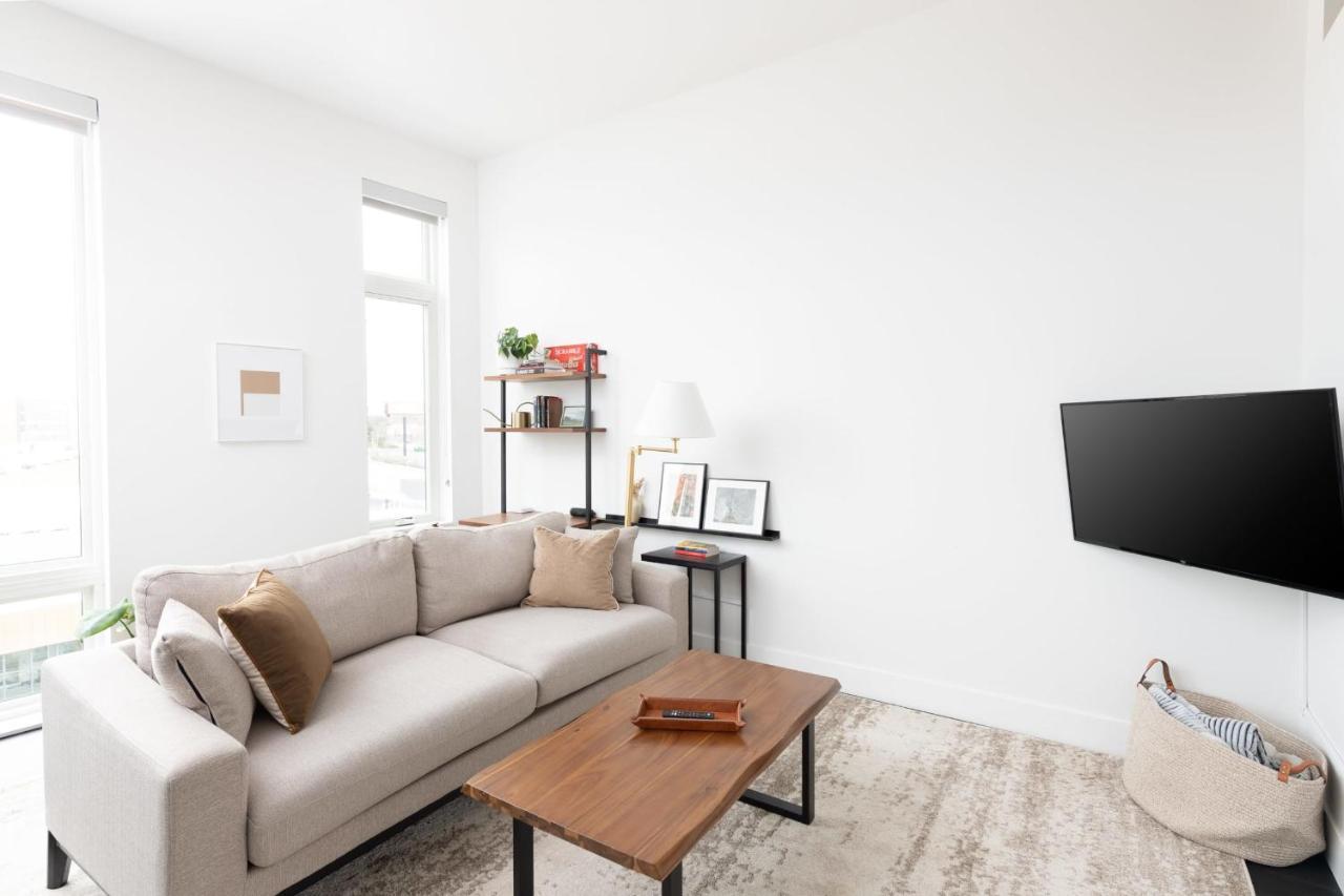 Flexhome Skywalk To Fiserv 1Br Apt U5 Мілвокі Екстер'єр фото